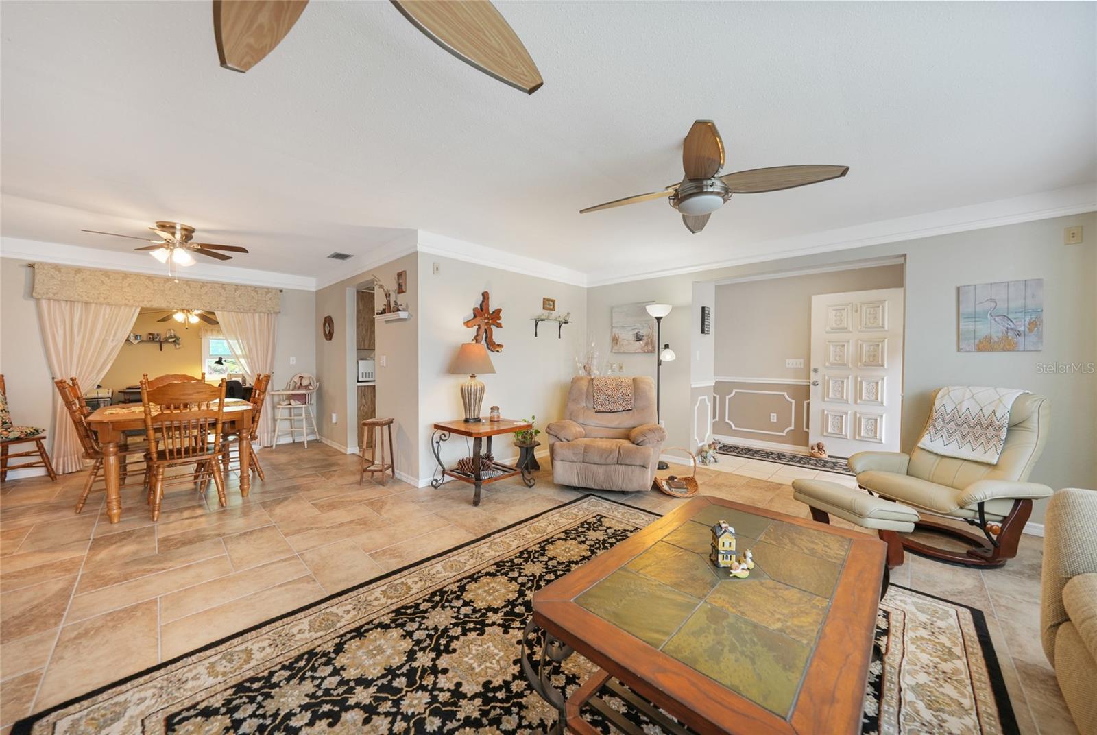 Image 4 of 56 For 22554 Laika Avenue