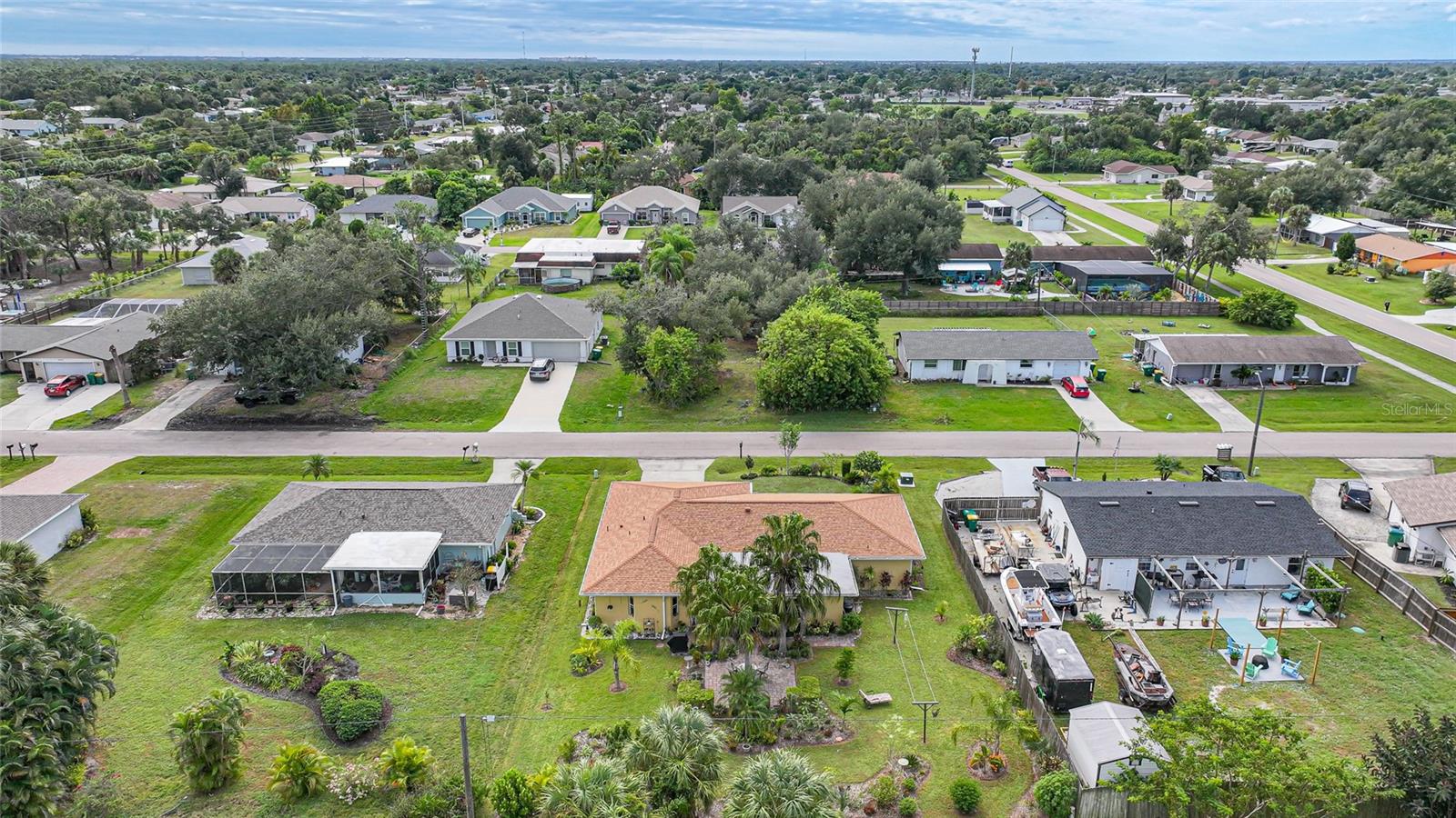 Image 55 of 56 For 22554 Laika Avenue