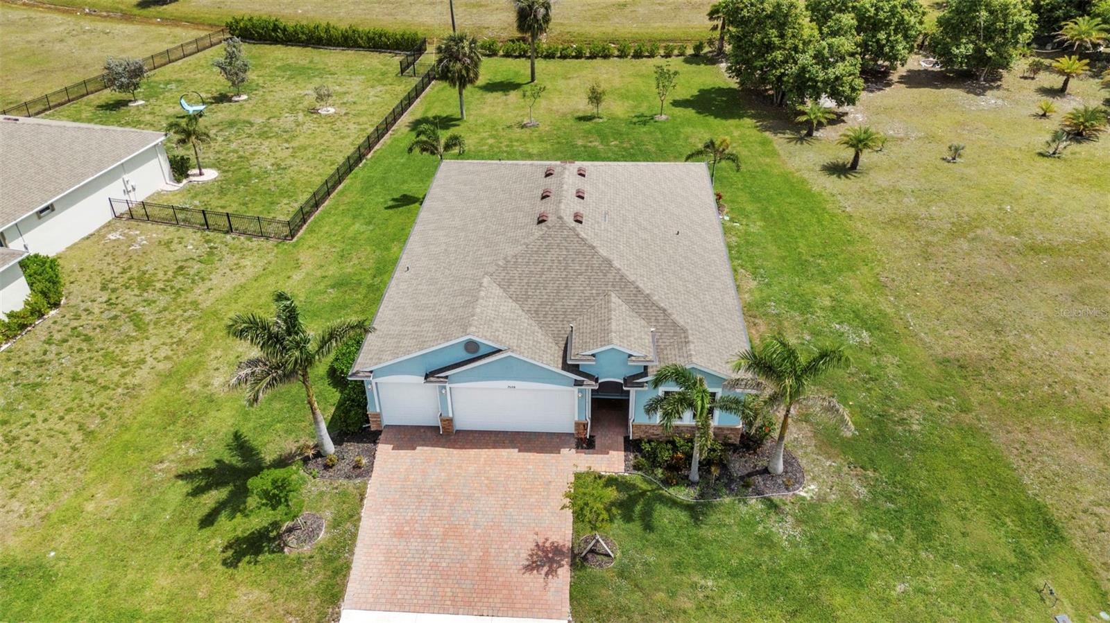 Image 2 of 57 For 7028 Plum Tree