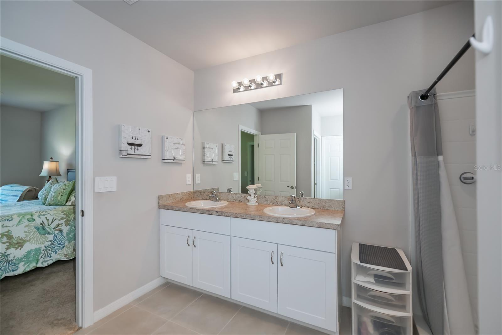 Image 31 of 71 For 3860 Cobblestone Lane