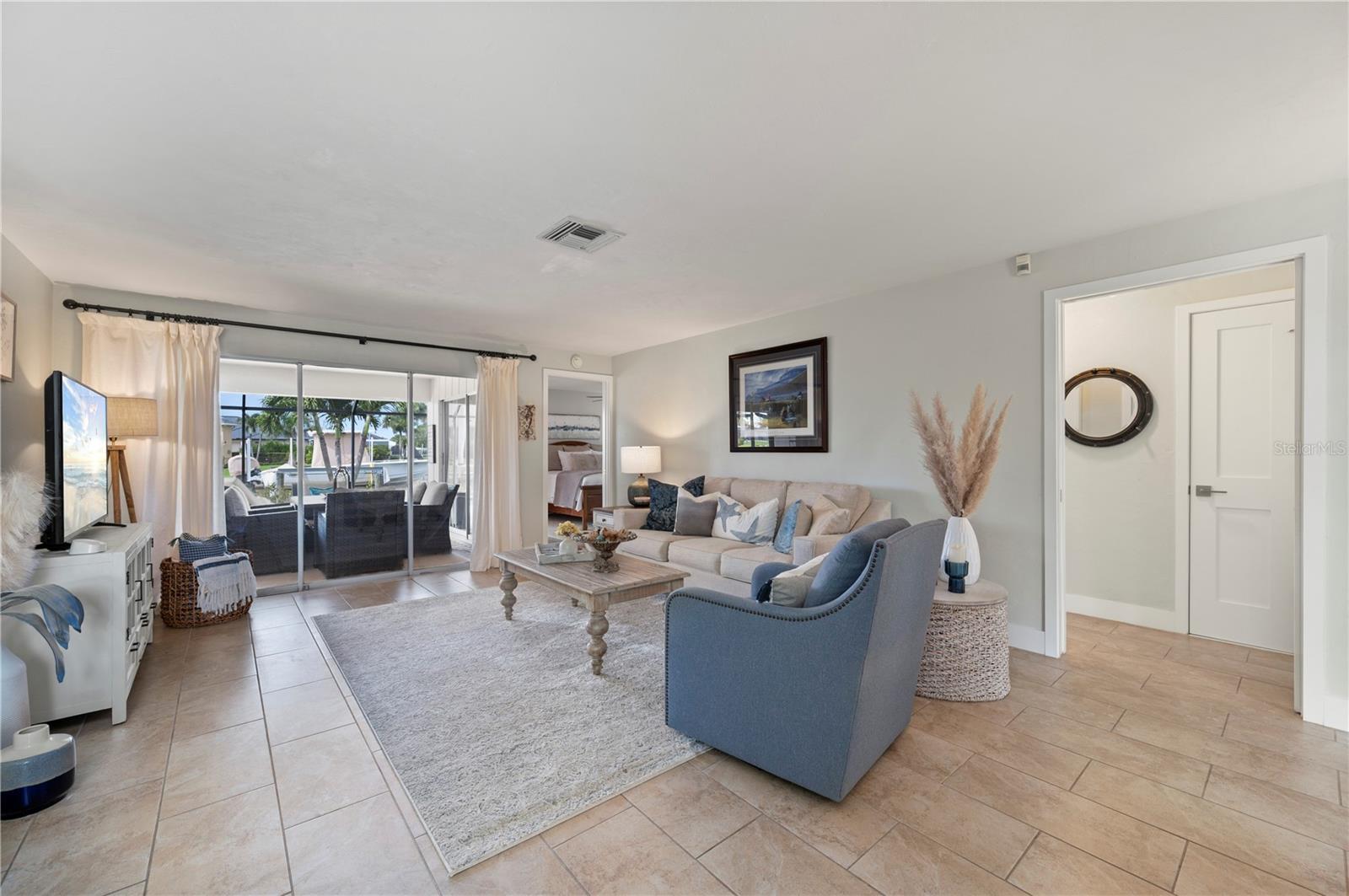 Image 13 of 67 For 2219 El Cerito Court