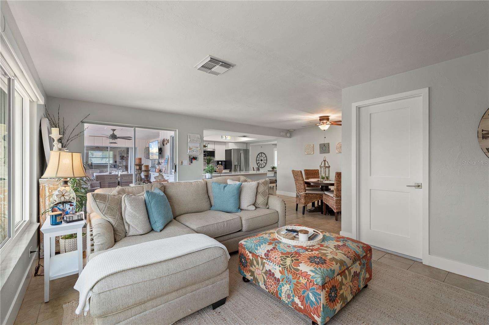 Image 27 of 67 For 2219 El Cerito Court