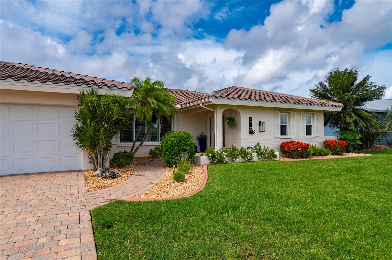 Image 3 of 67 For 2219 El Cerito Court