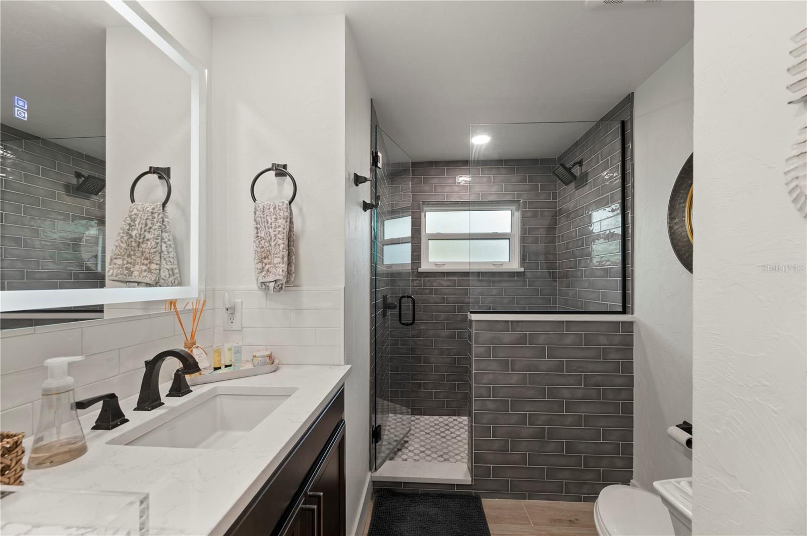 Image 37 of 67 For 2219 El Cerito Court