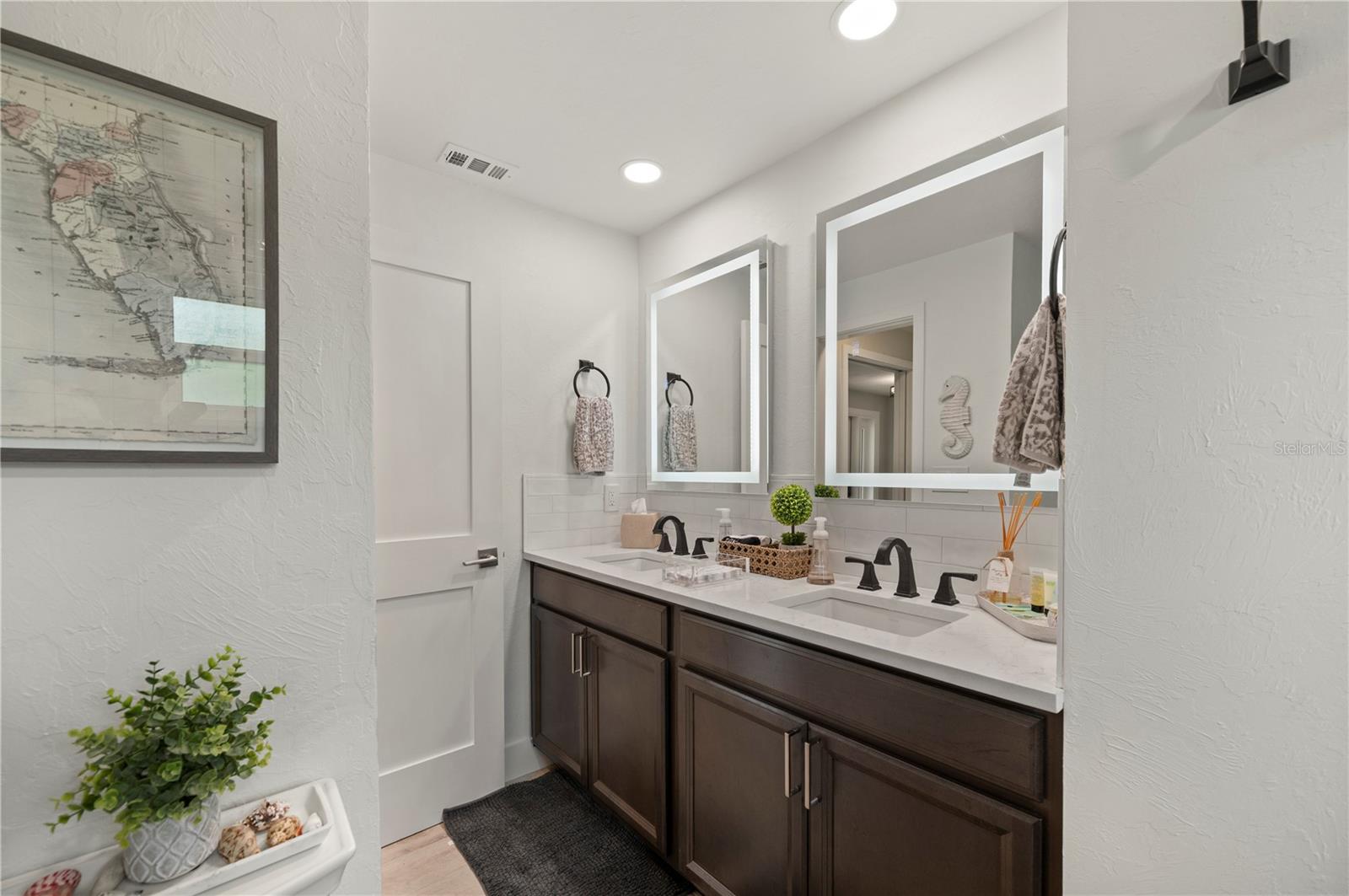 Image 38 of 67 For 2219 El Cerito Court