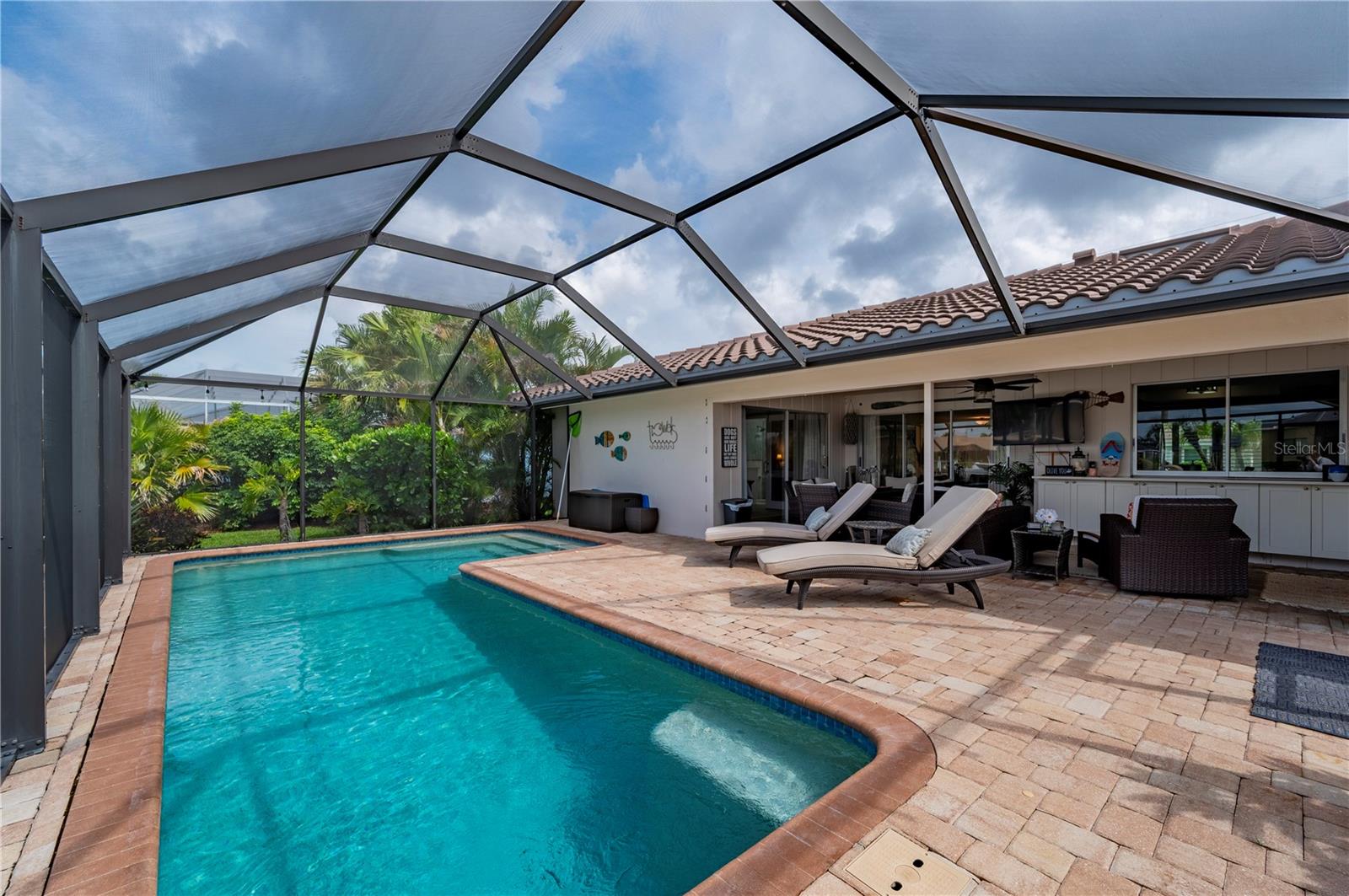 Image 45 of 67 For 2219 El Cerito Court