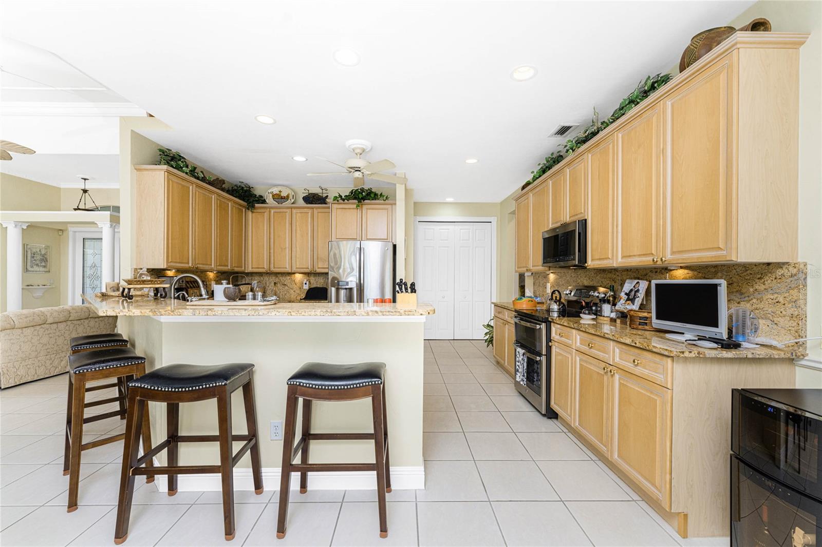 Image 10 of 63 For 17324 Vogue Court