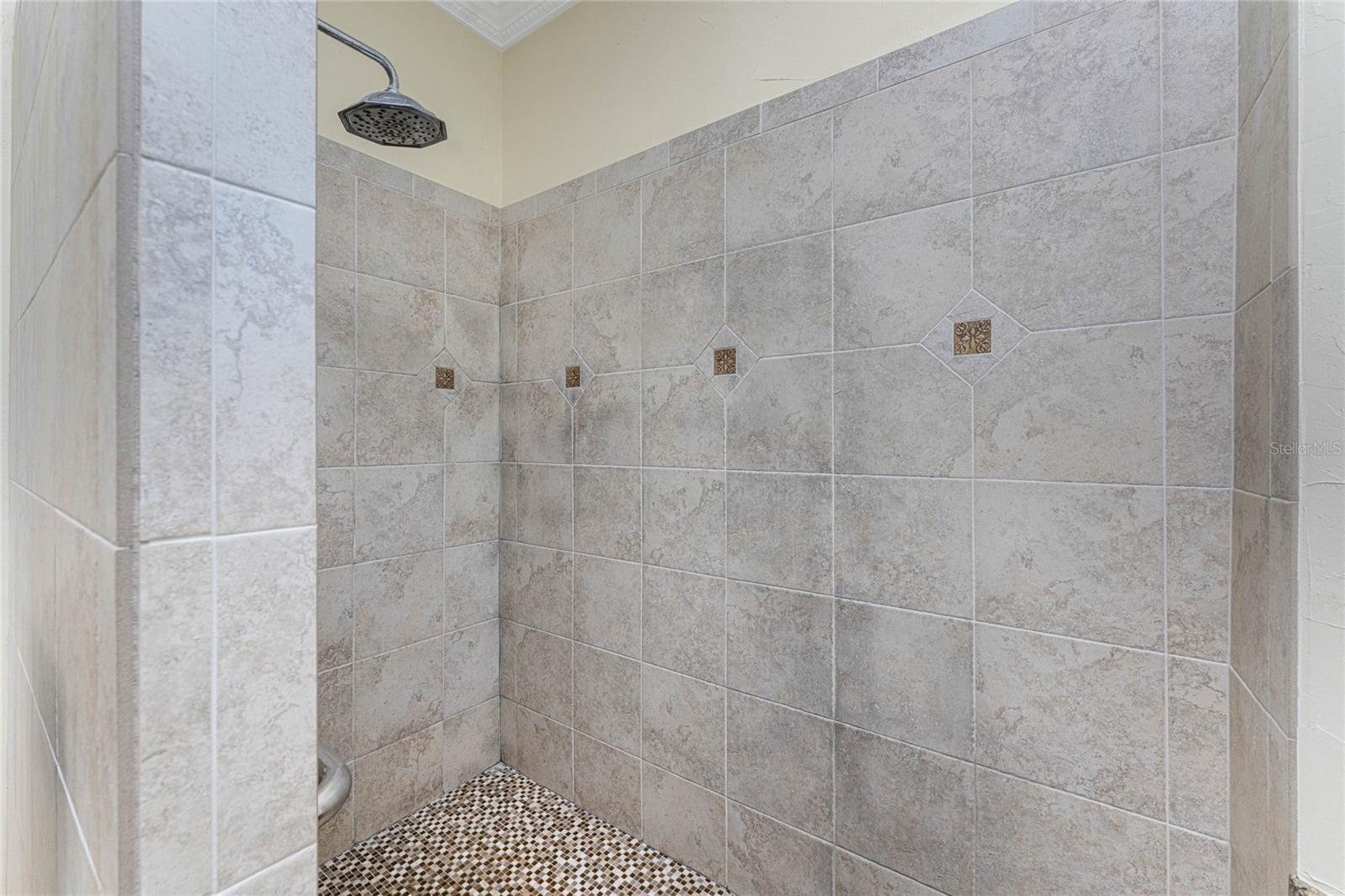 Image 32 of 63 For 17324 Vogue Court