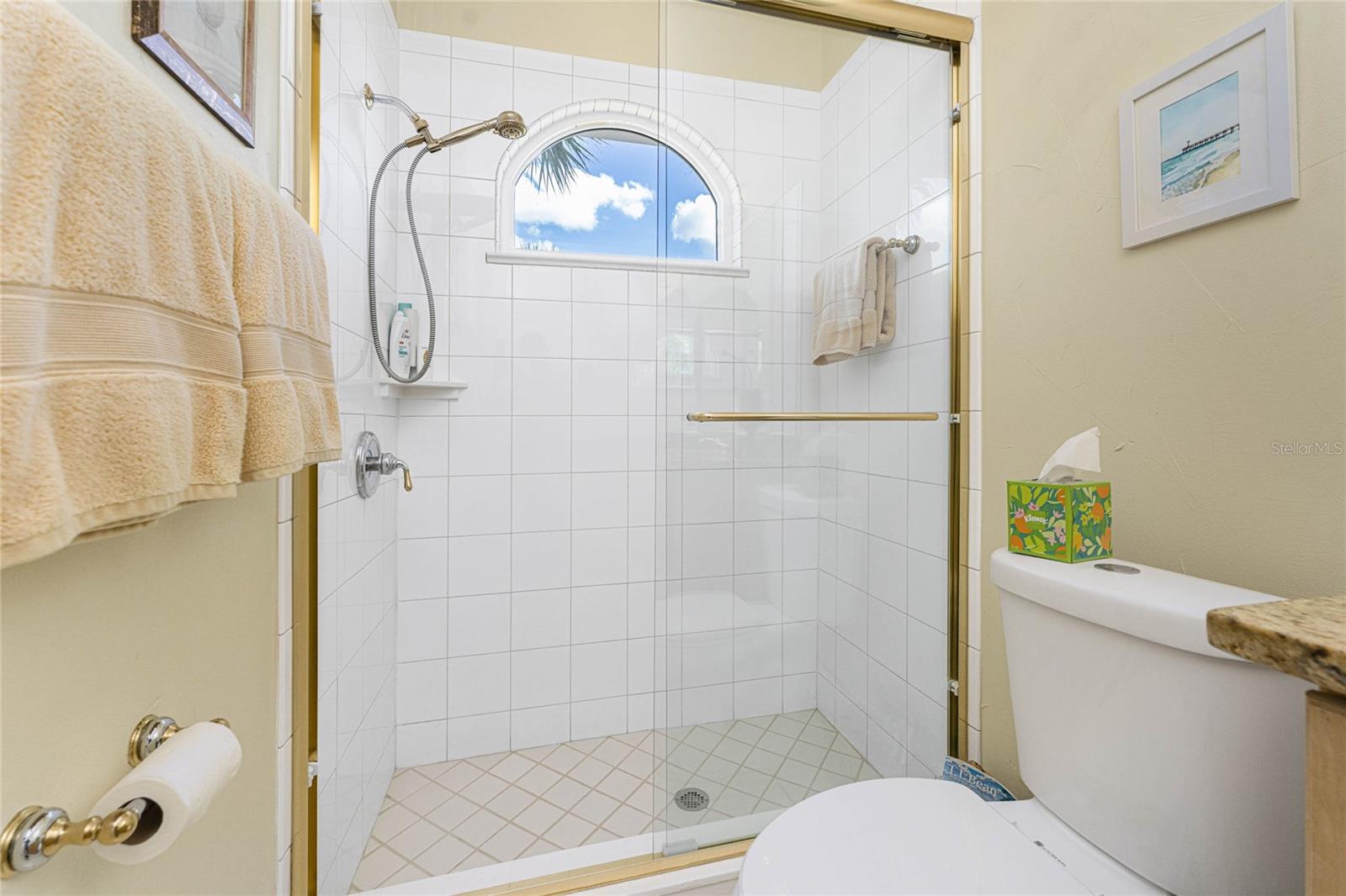 Image 36 of 63 For 17324 Vogue Court