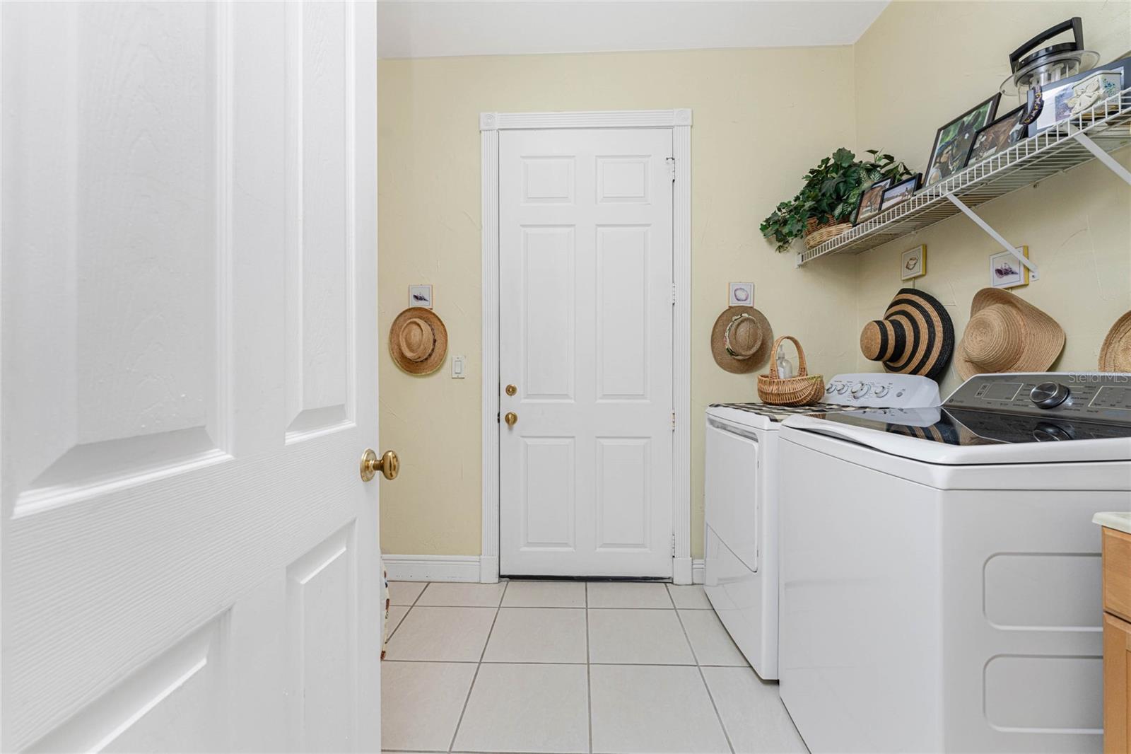 Image 40 of 63 For 17324 Vogue Court