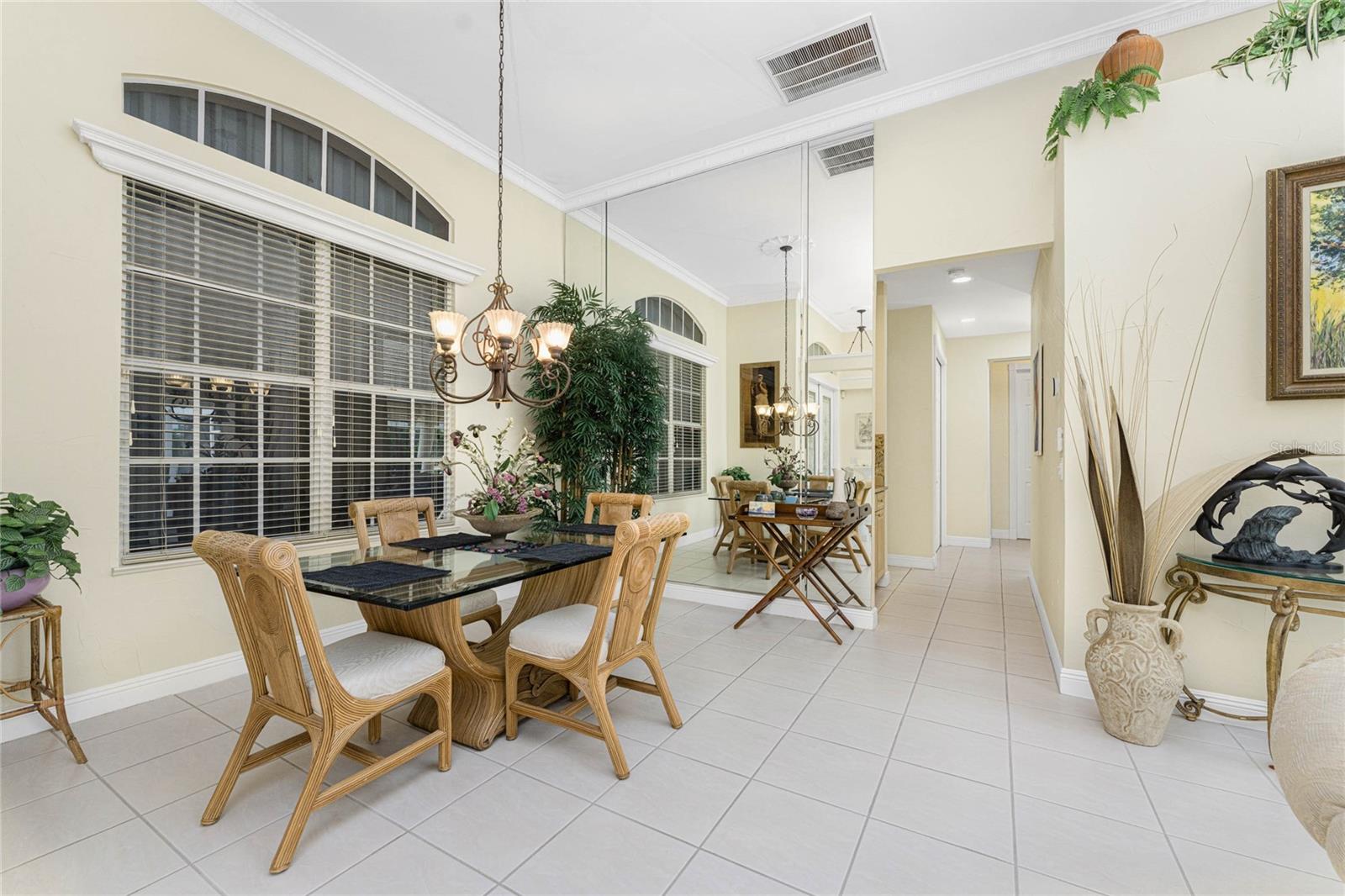 Image 6 of 63 For 17324 Vogue Court