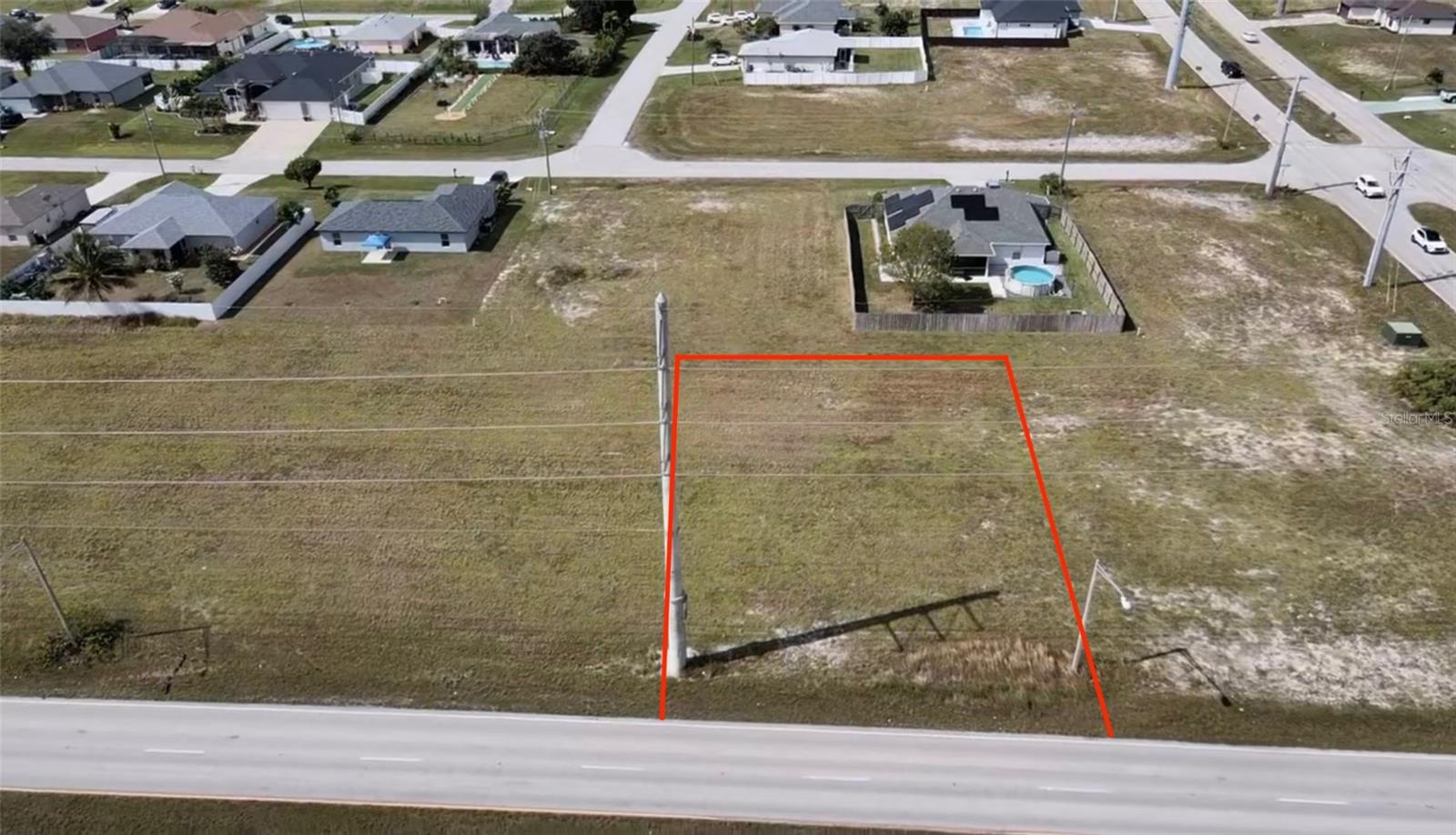 Image 2 of 8 For 2304 Santa Barbara Boulevard N