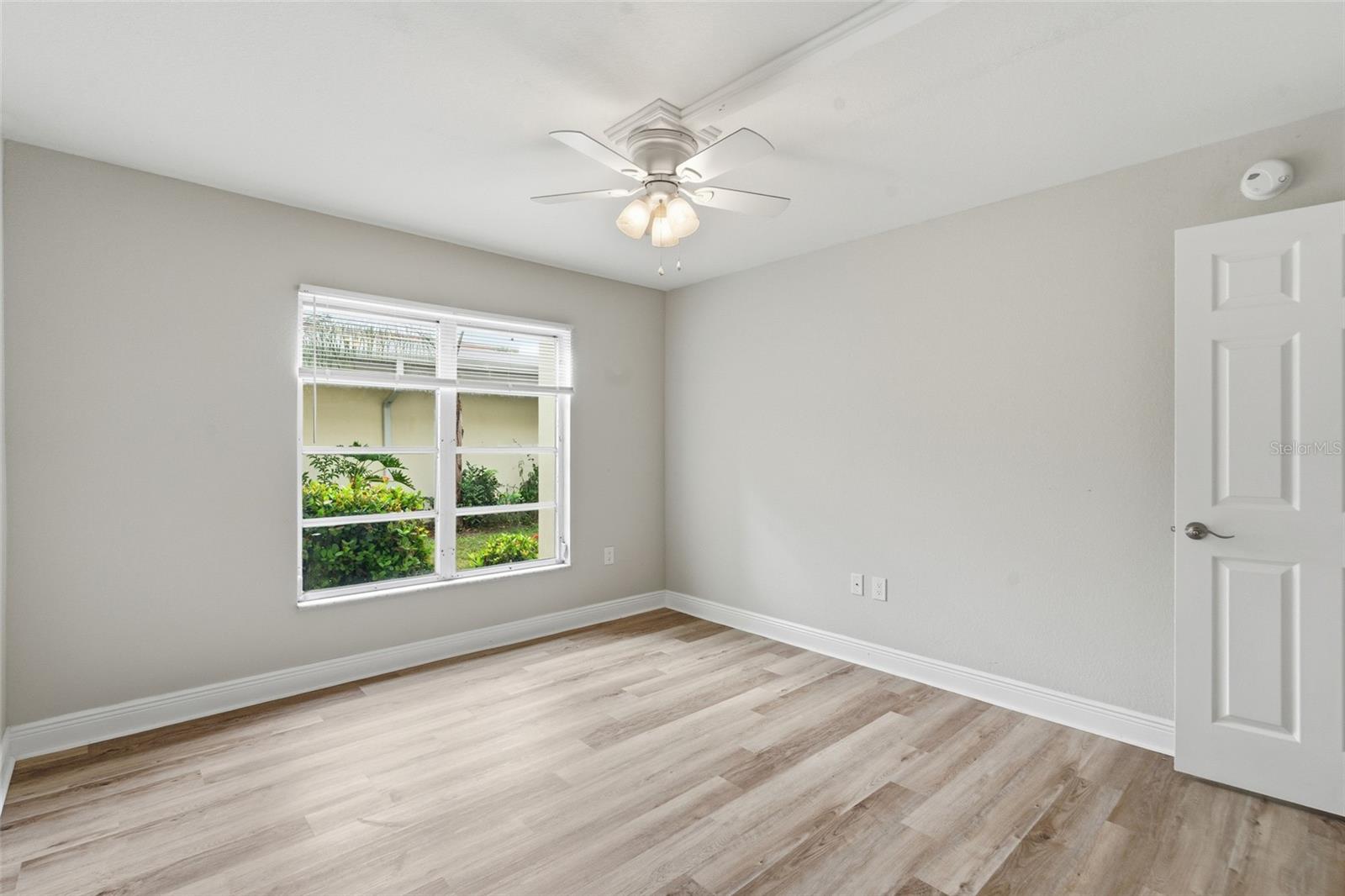 Image 14 of 32 For 21267 Gertrude Avenue 109