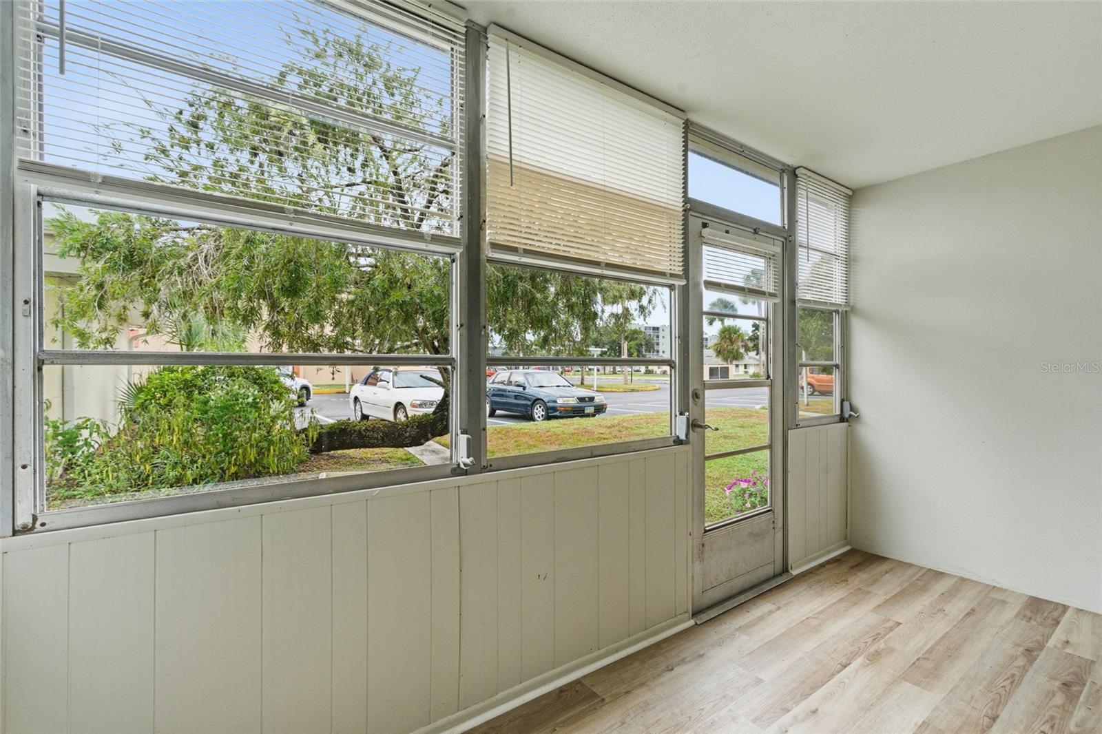 Image 22 of 32 For 21267 Gertrude Avenue 109