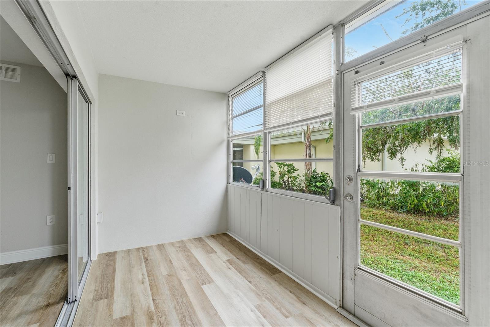 Image 27 of 32 For 21267 Gertrude Avenue 109