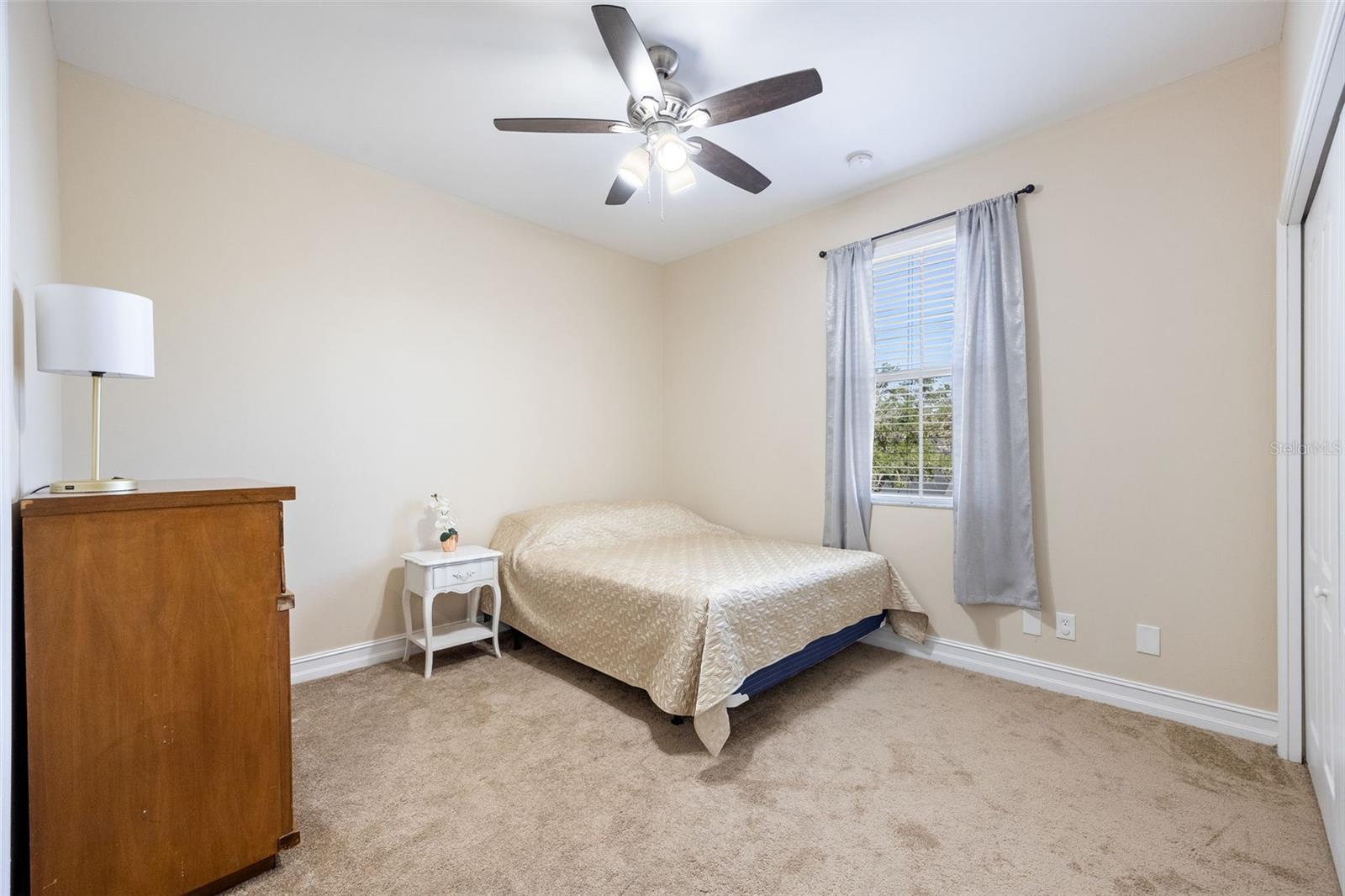 Listing photo id 22 for 10261 Silver Palm Drive