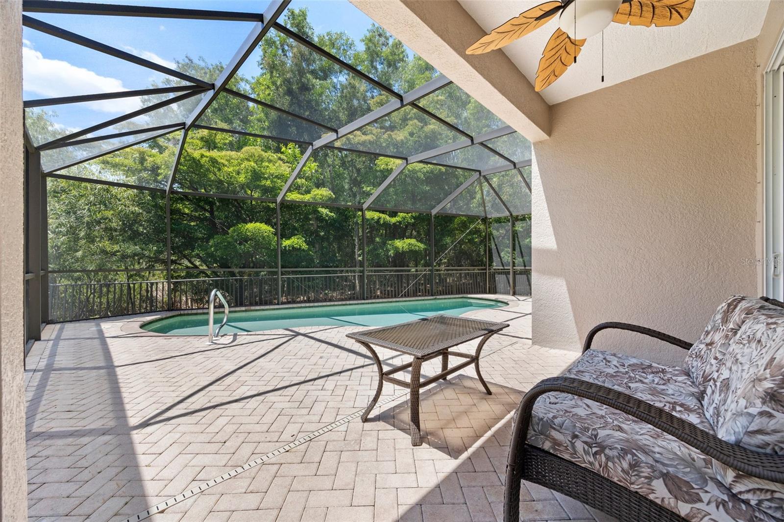 Listing photo id 28 for 10261 Silver Palm Drive