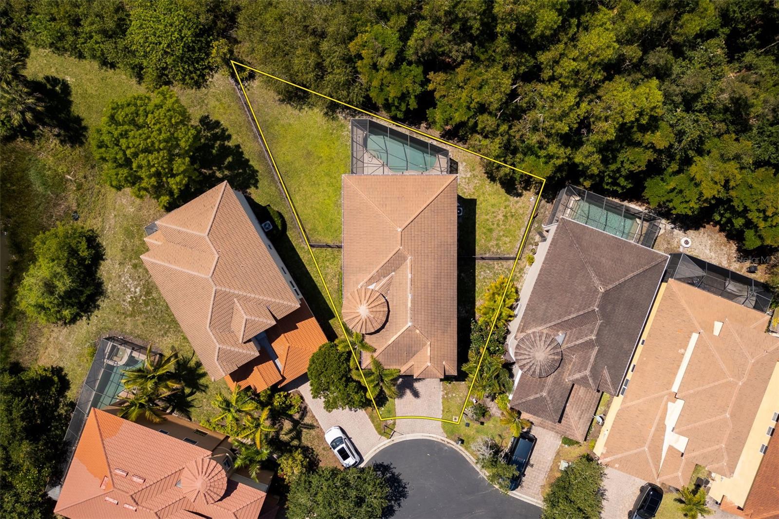 Listing photo id 43 for 10261 Silver Palm Drive