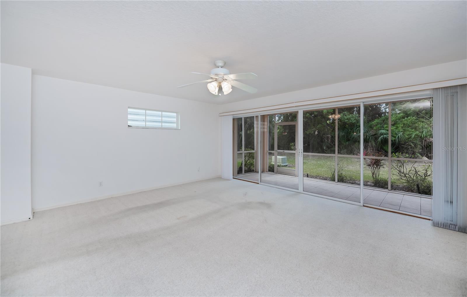 Image 17 of 87 For 19310 Water Oak Drive 101