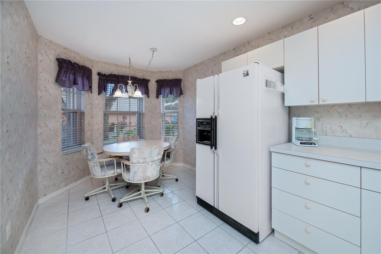 Image 28 of 87 For 19310 Water Oak Drive 101