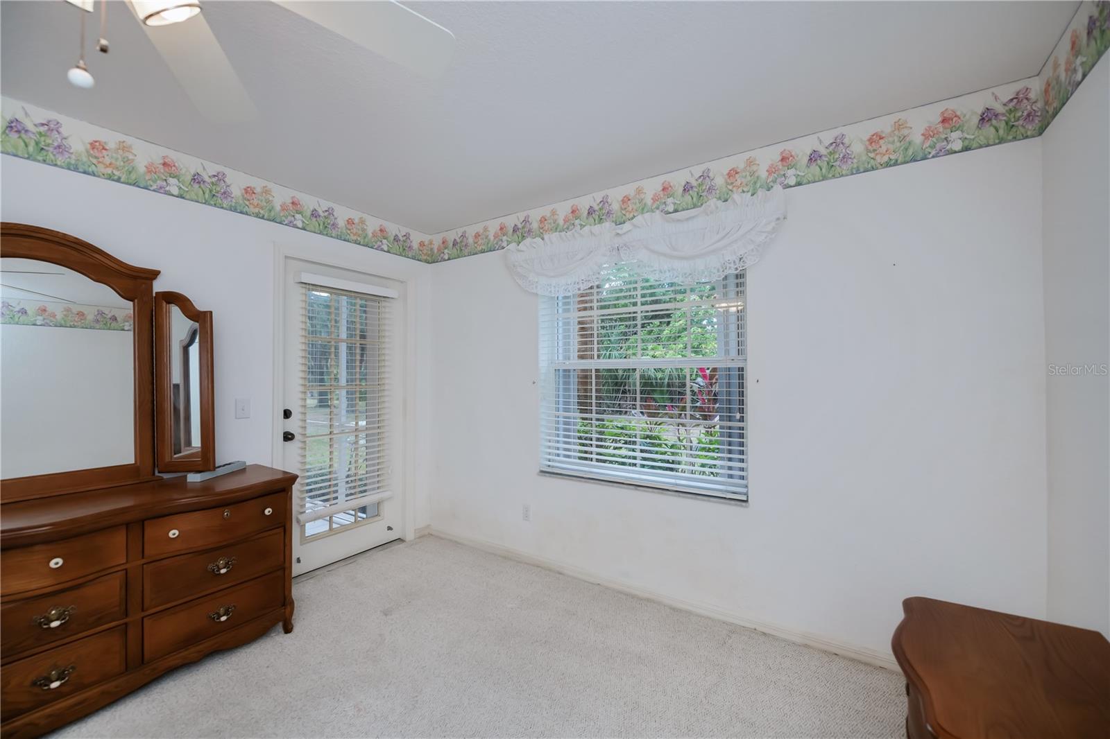 Image 37 of 87 For 19310 Water Oak Drive 101