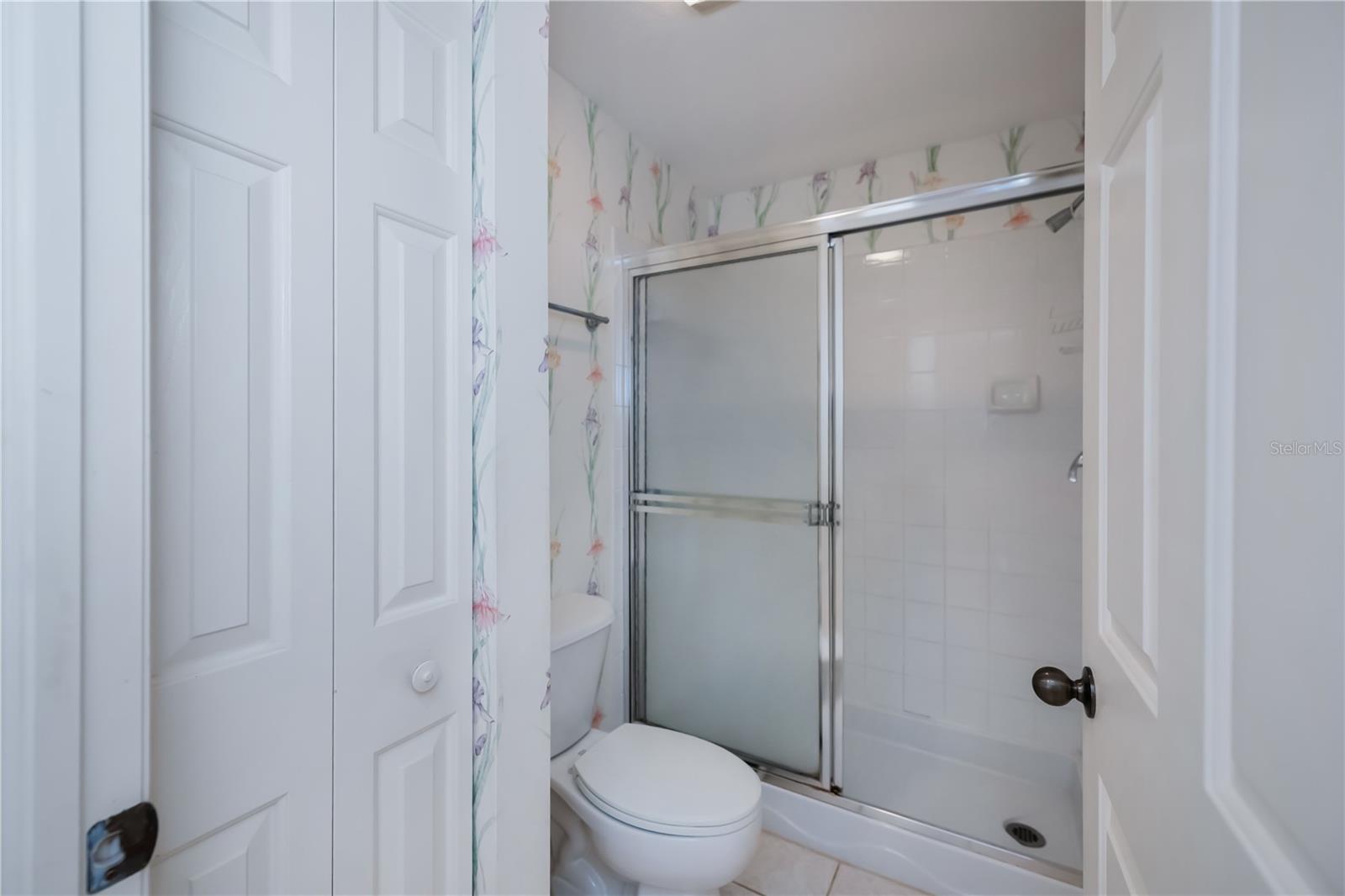 Image 39 of 87 For 19310 Water Oak Drive 101