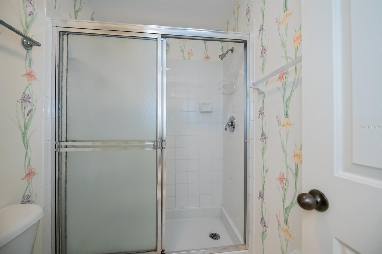 Image 40 of 87 For 19310 Water Oak Drive 101