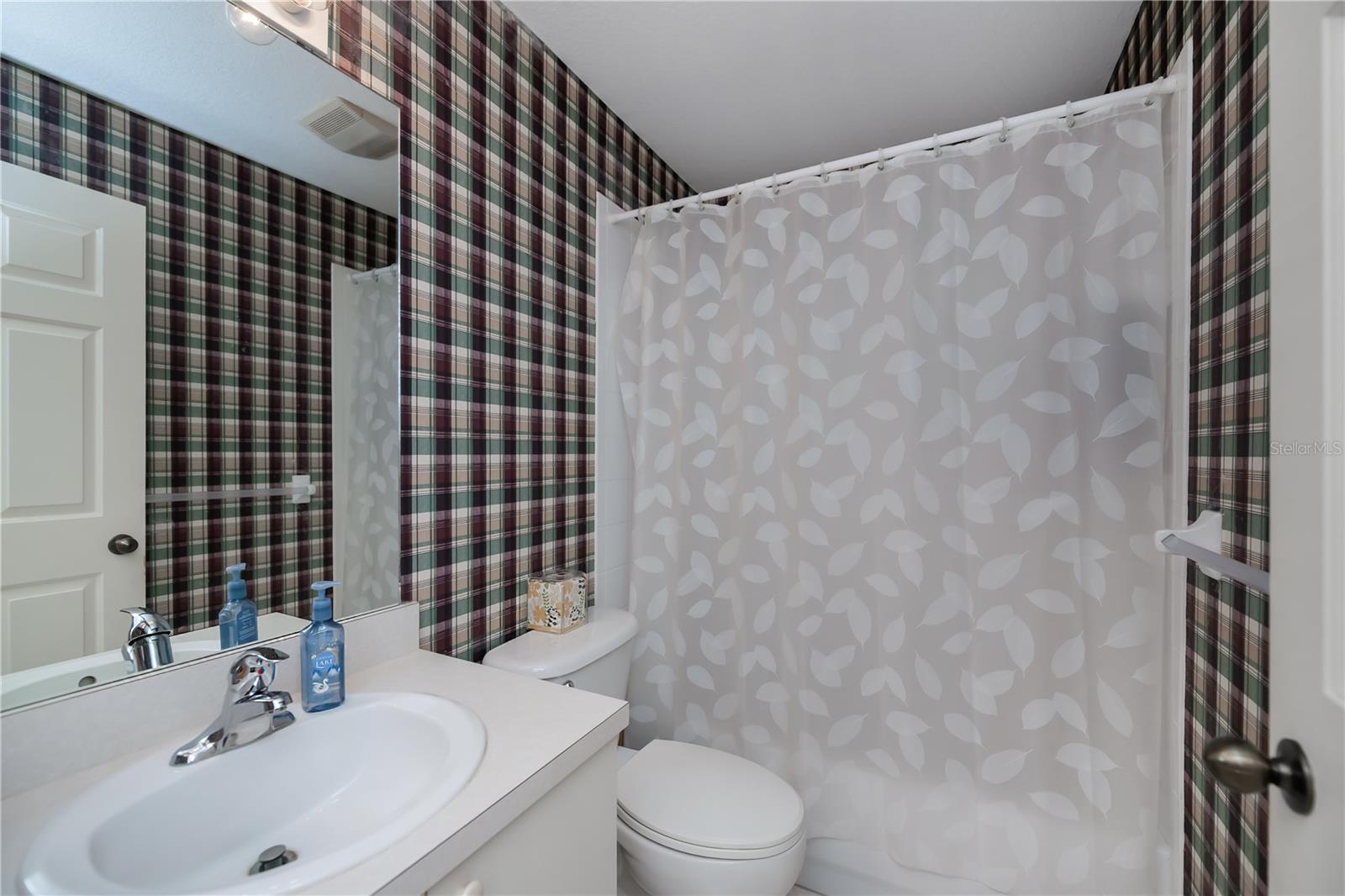 Image 45 of 87 For 19310 Water Oak Drive 101