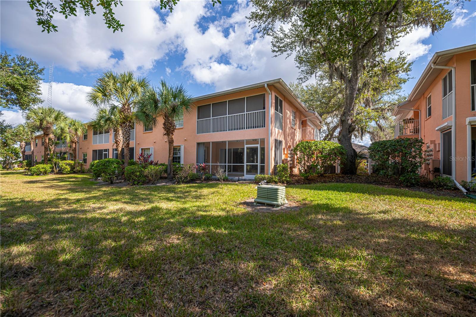 Image 53 of 87 For 19310 Water Oak Drive 101