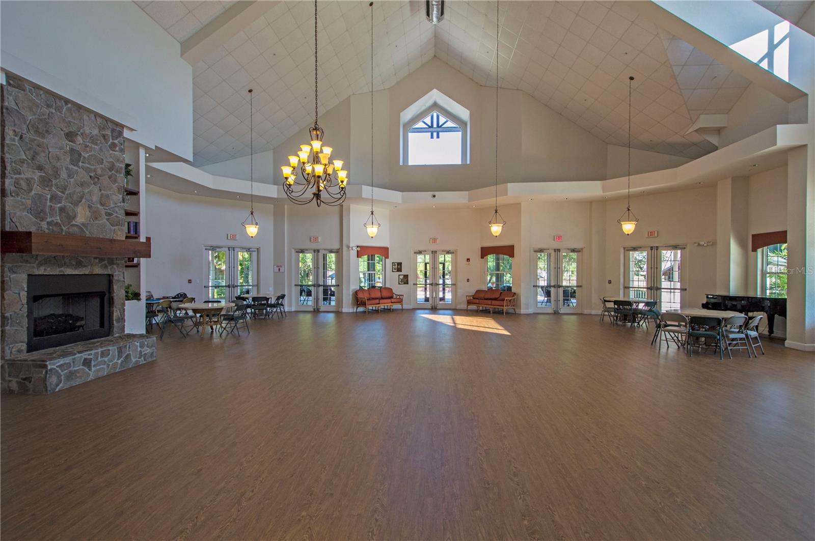 Image 65 of 87 For 19310 Water Oak Drive 101