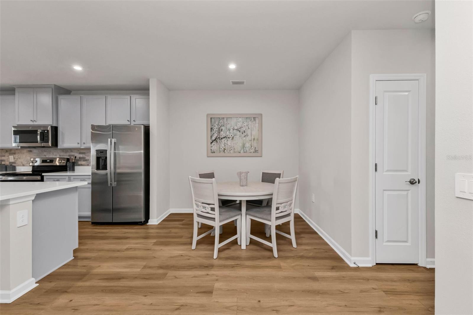 Image 18 of 54 For 1969 Palms Drive