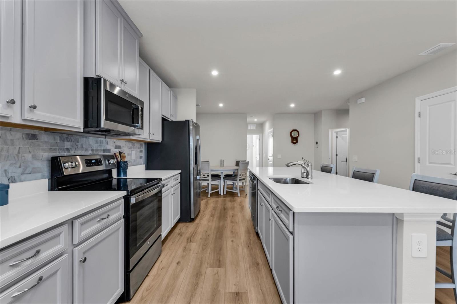 Image 26 of 54 For 1969 Palms Drive