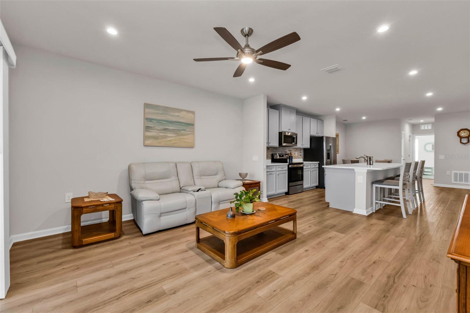 Image 30 of 54 For 1969 Palms Drive