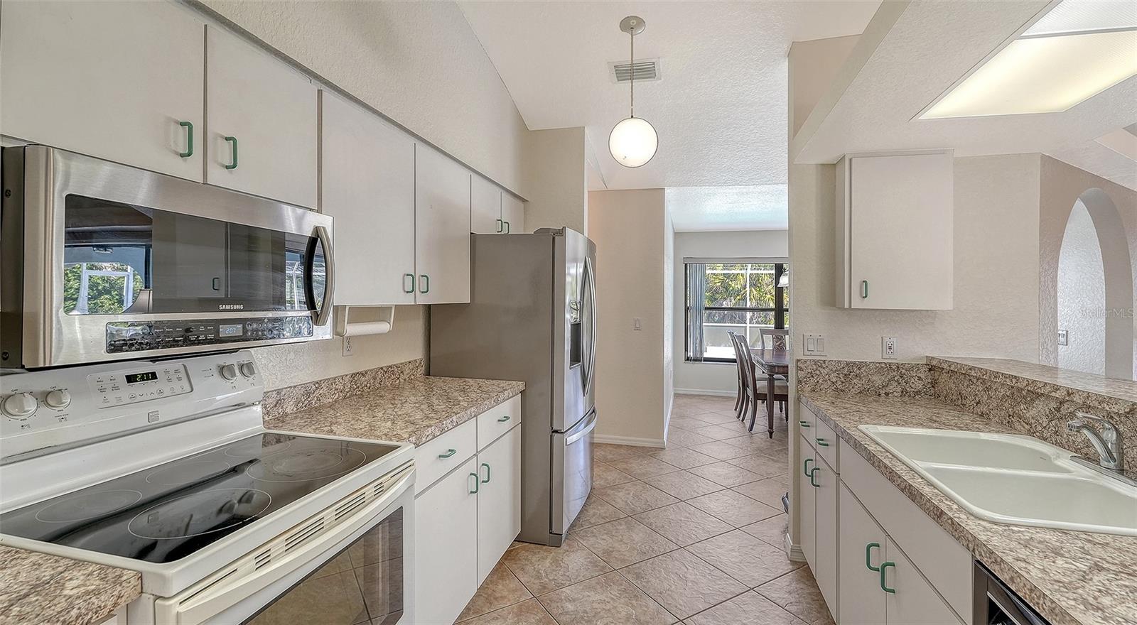 Image 17 of 60 For 21482 Beaverton Avenue