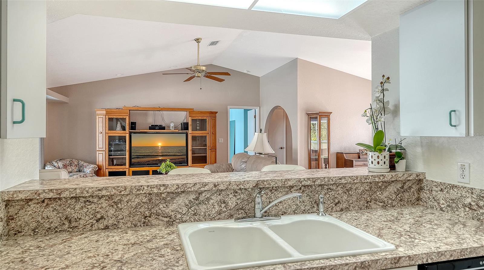 Image 19 of 60 For 21482 Beaverton Avenue