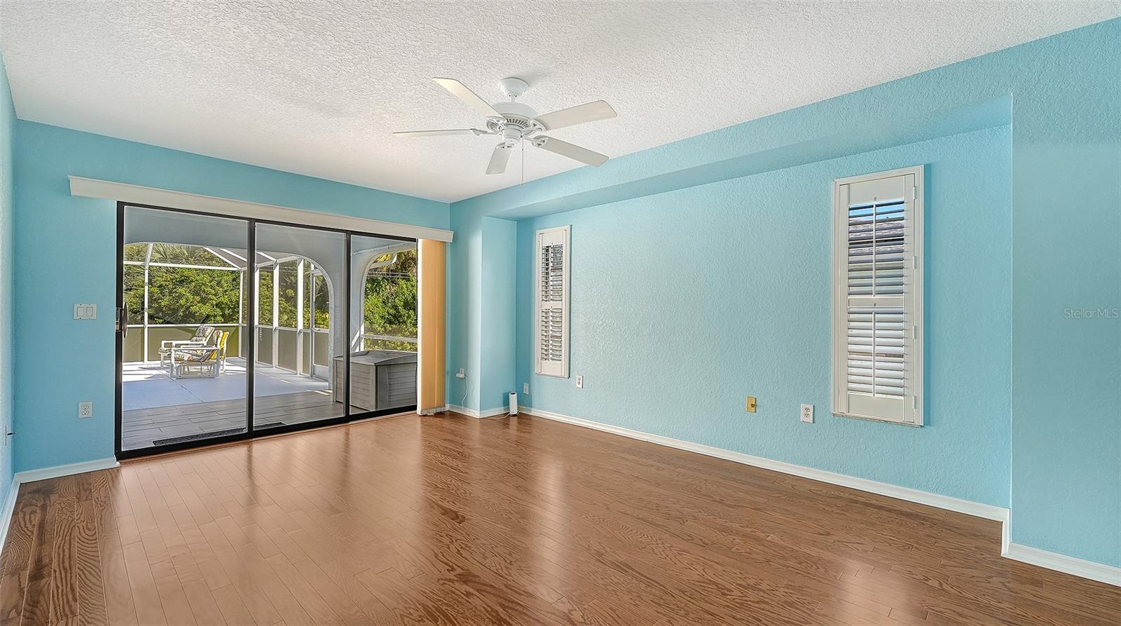 Image 23 of 60 For 21482 Beaverton Avenue