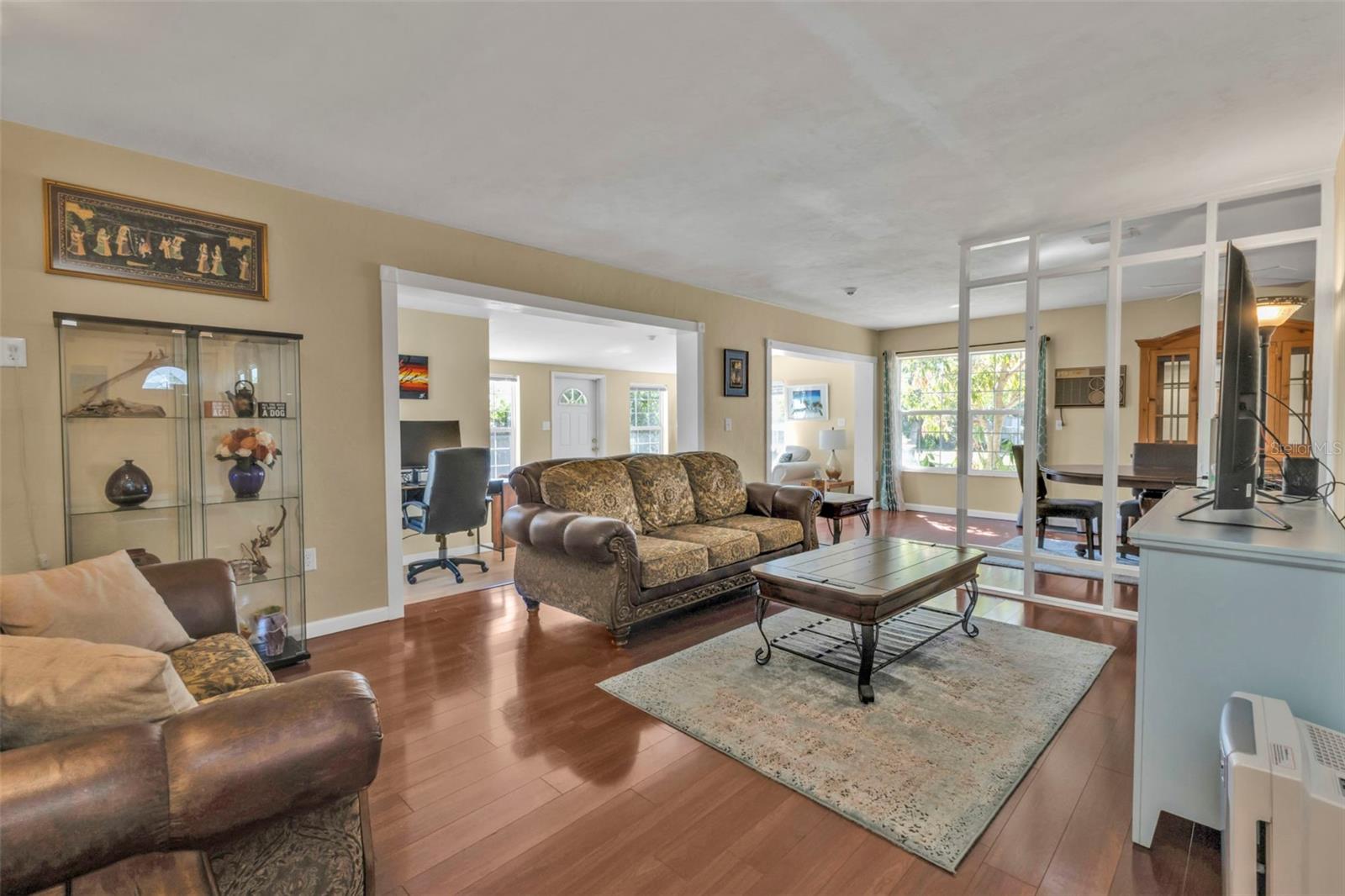 Image 19 of 36 For 2440 Ednor Street