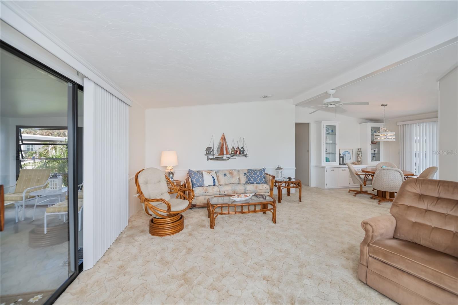 Image 18 of 69 For 749 Watersedge Street