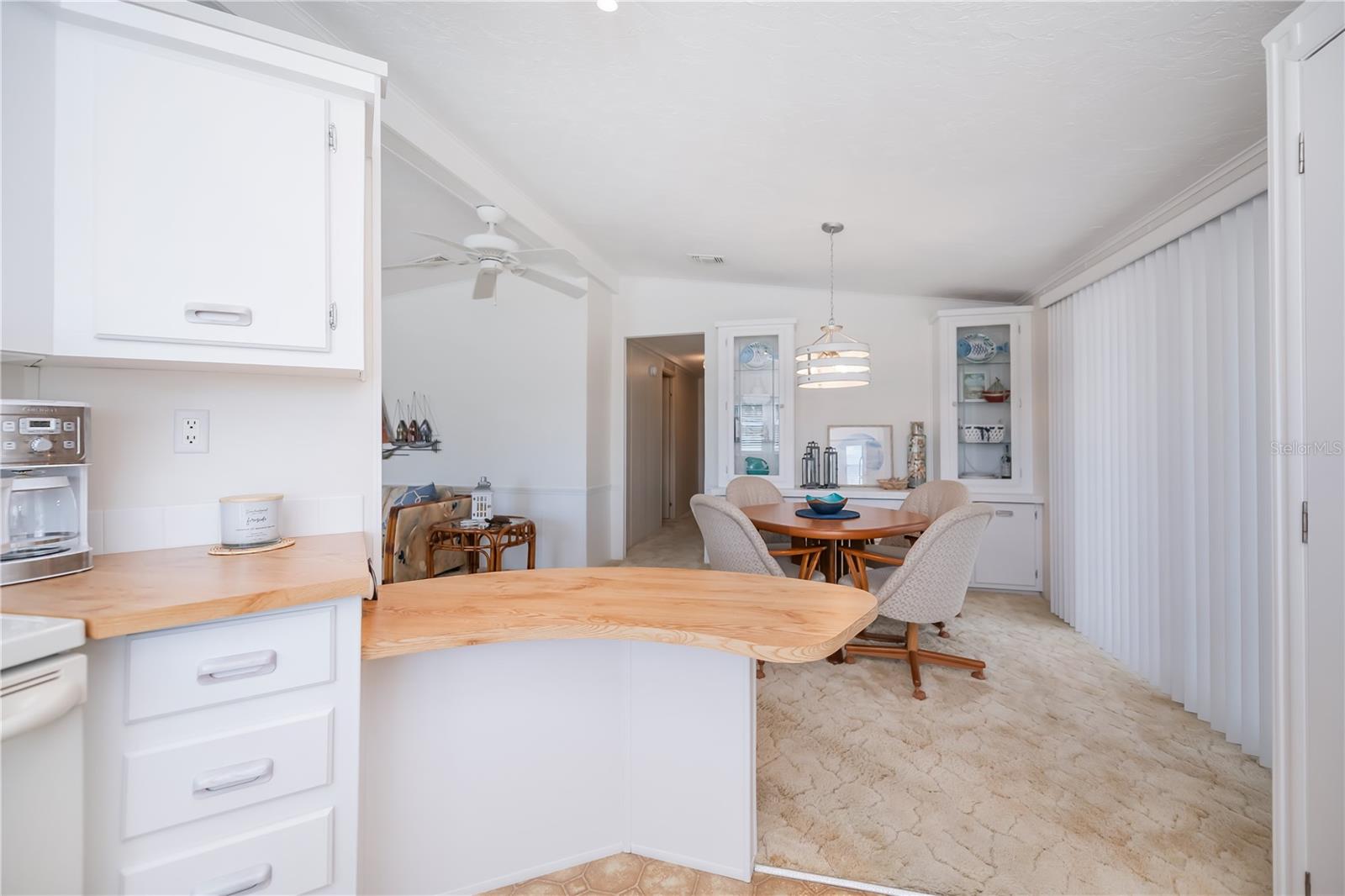 Image 26 of 69 For 749 Watersedge Street