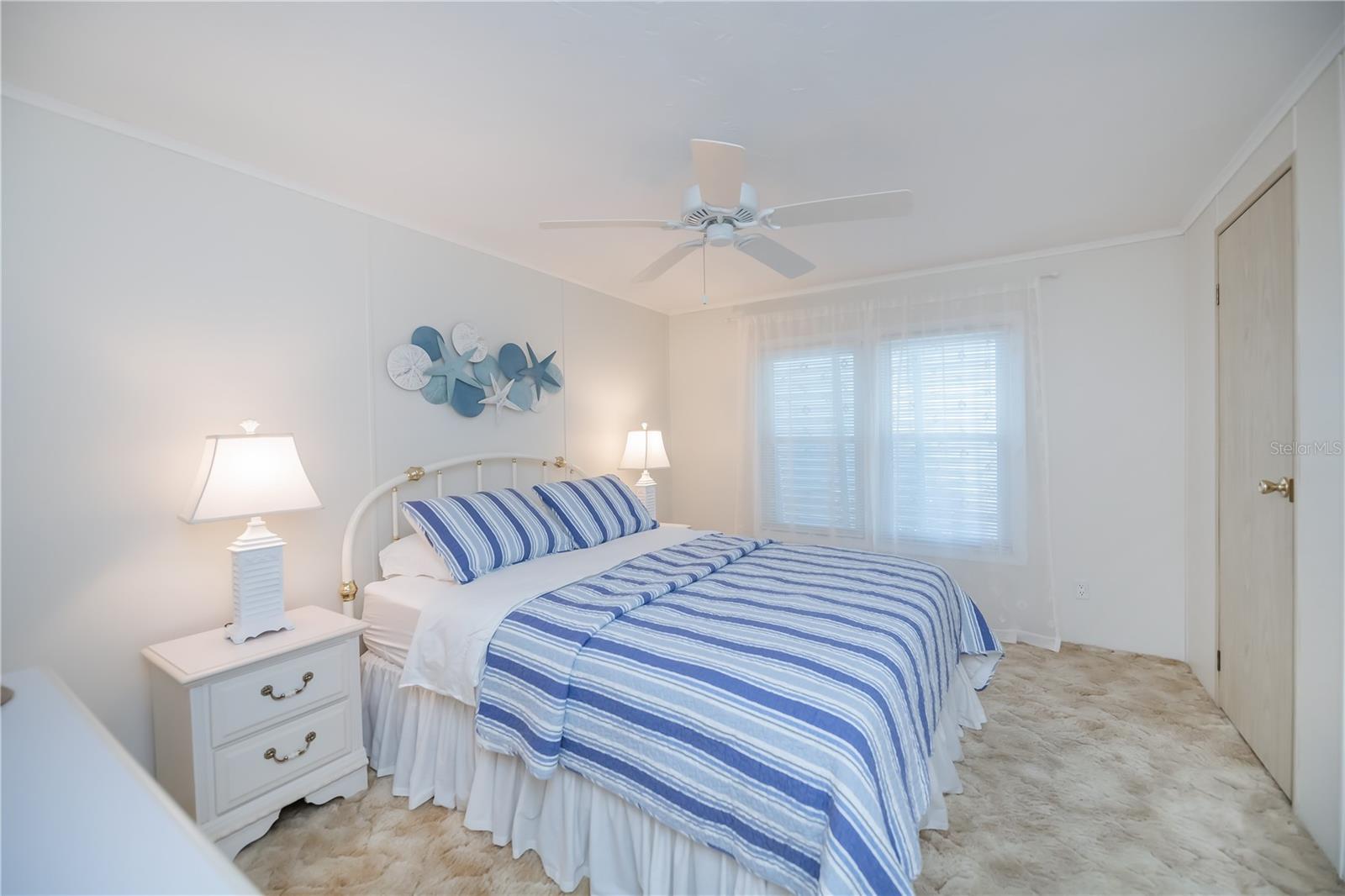 Image 36 of 69 For 749 Watersedge Street