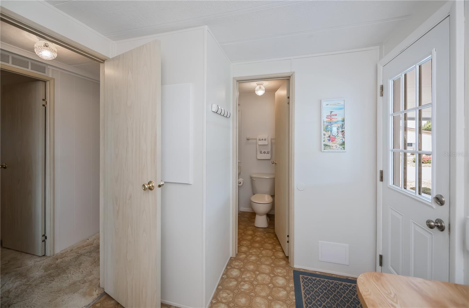 Image 51 of 69 For 749 Watersedge Street