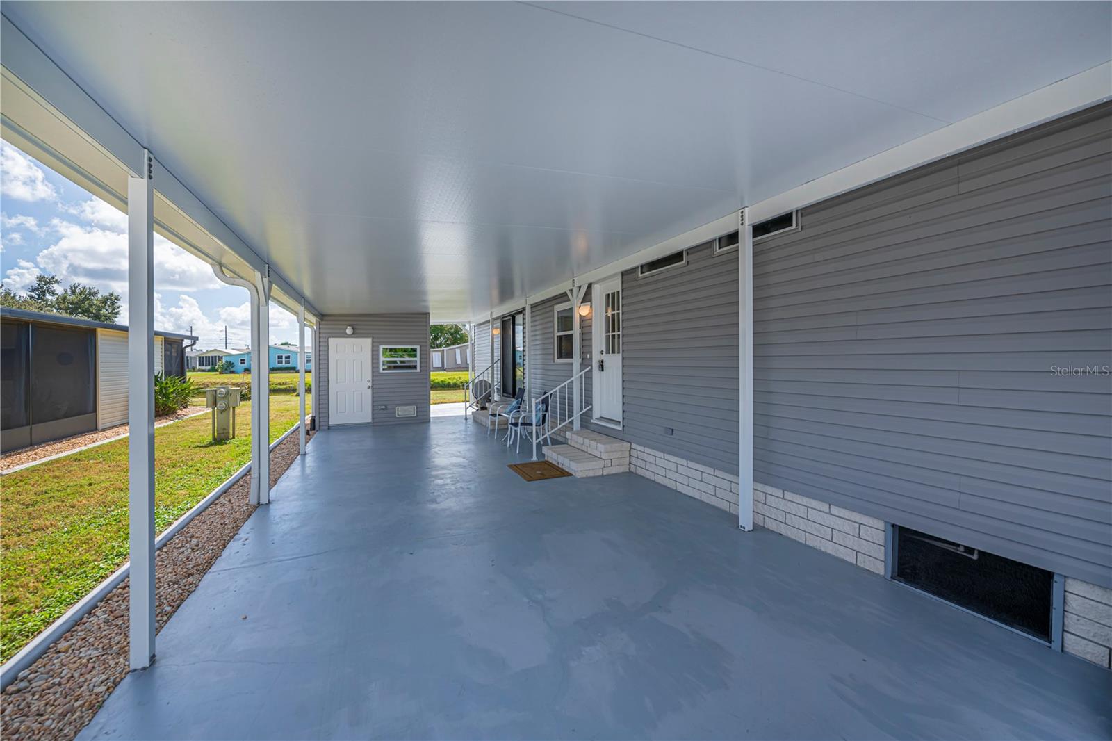 Image 55 of 69 For 749 Watersedge Street