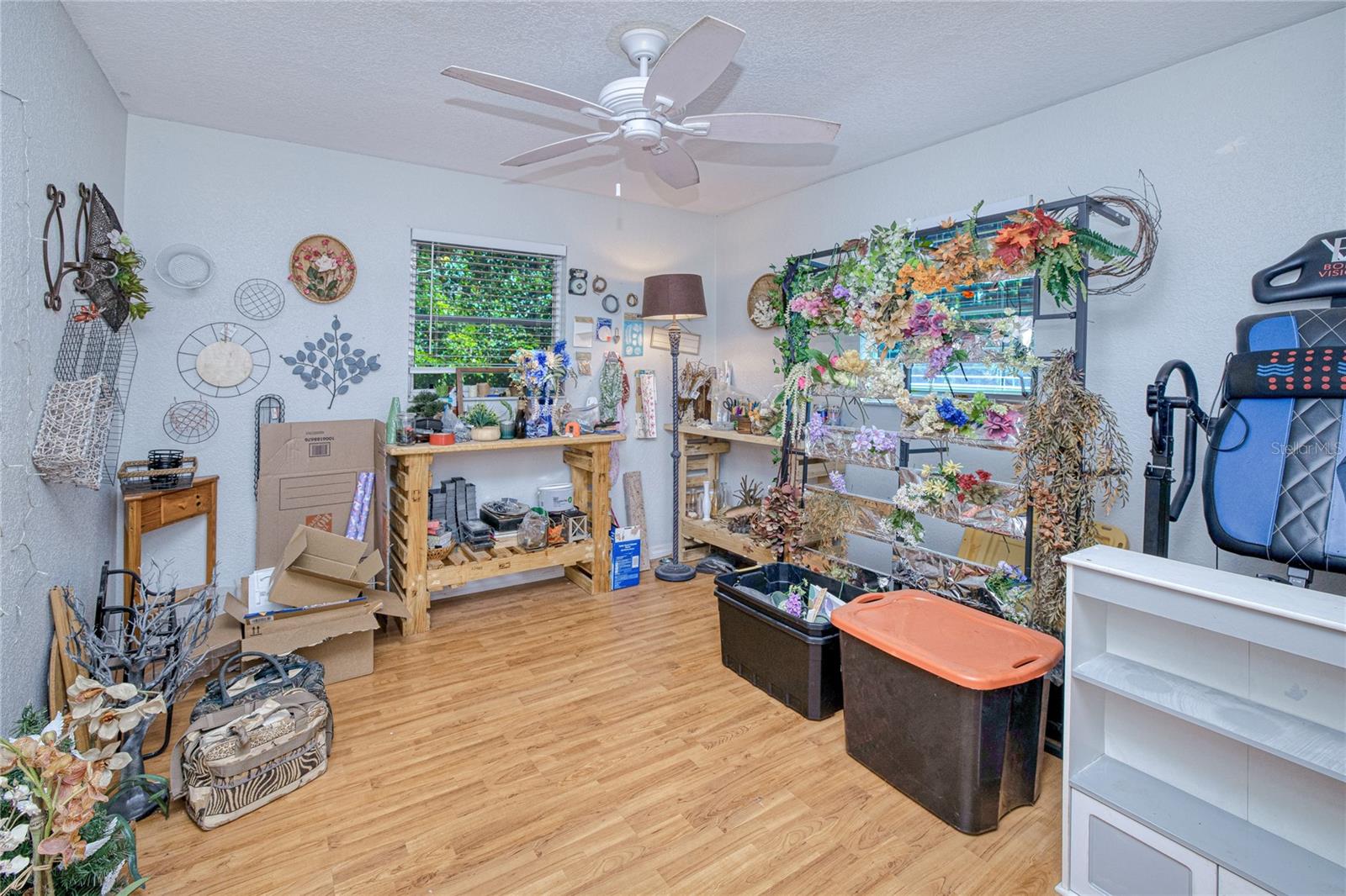 Image 14 of 33 For 28286 Twin Lakes Drive