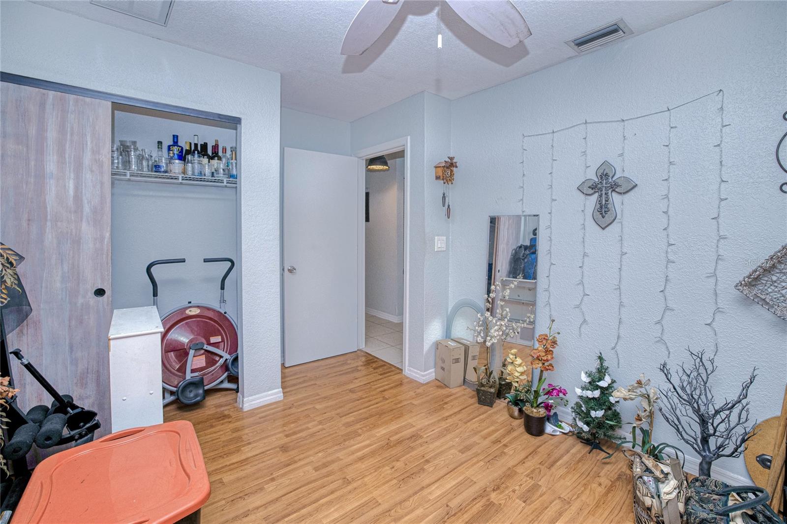 Image 15 of 33 For 28286 Twin Lakes Drive