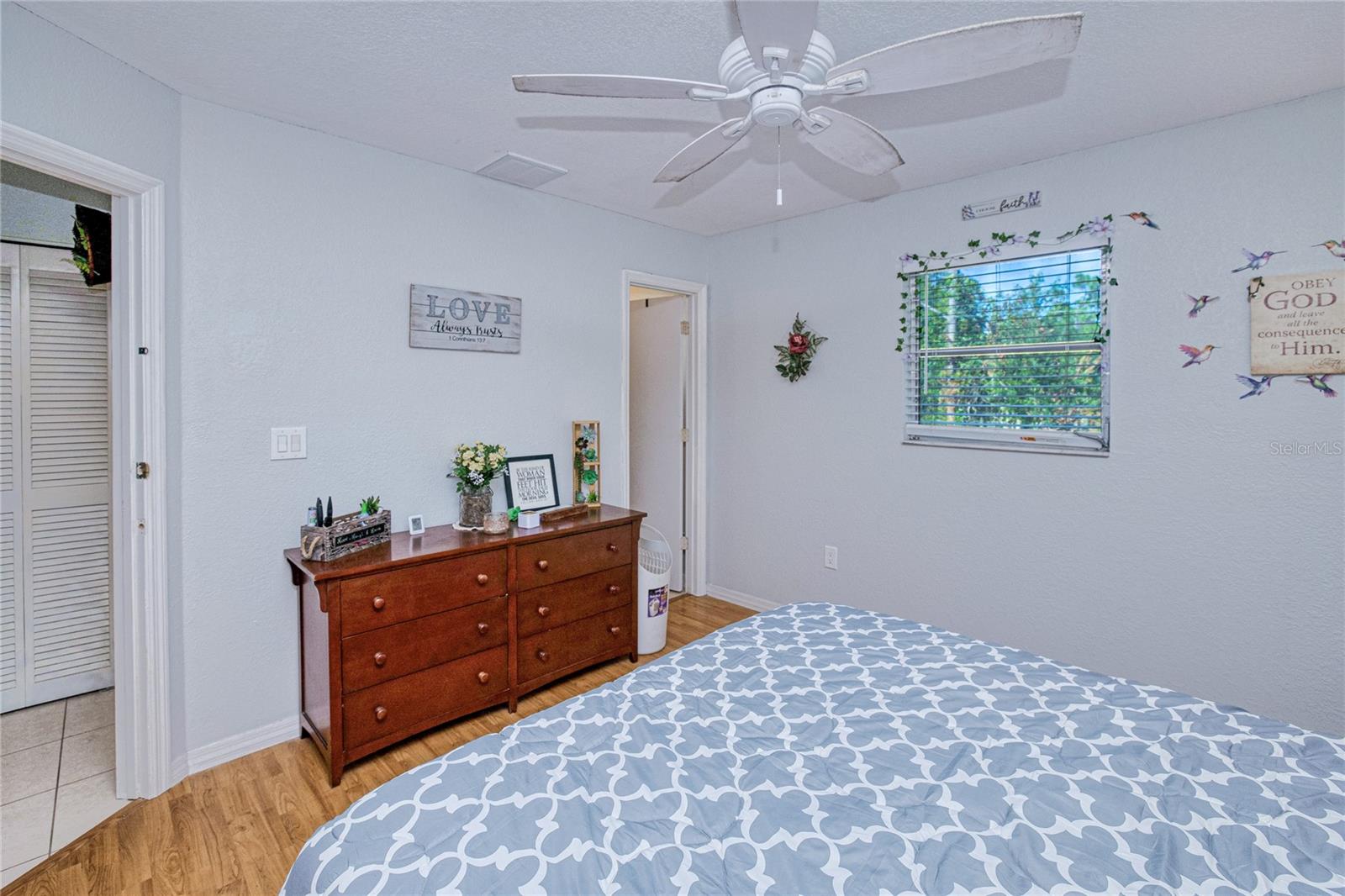 Image 19 of 33 For 28286 Twin Lakes Drive