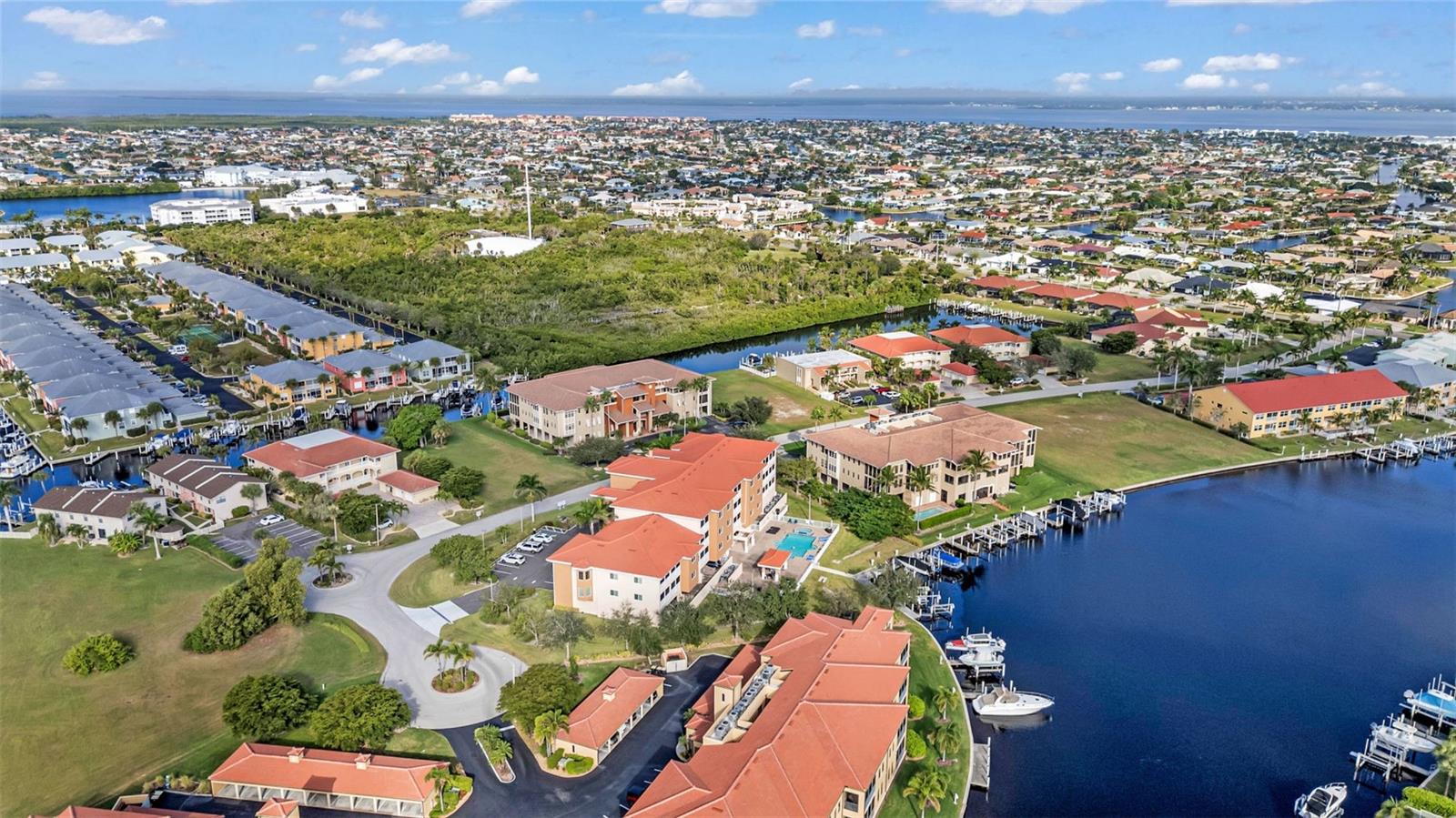 Image 71 of 100 For 3322 Purple Martin Drive 126