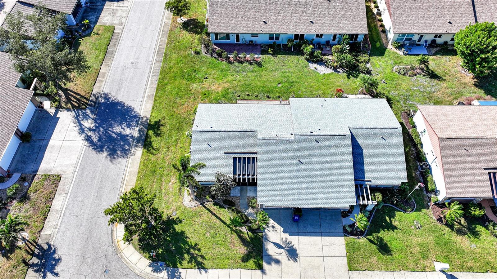 Image 3 of 35 For 215 Persimmon Street 52