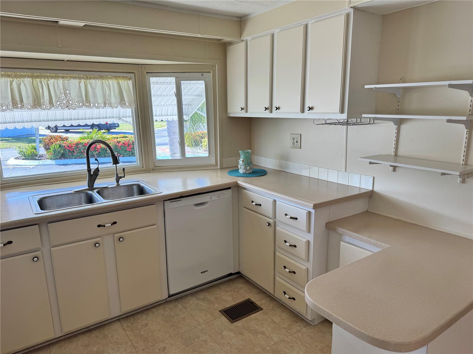 Image 13 of 46 For 1891 Englewood Road 45