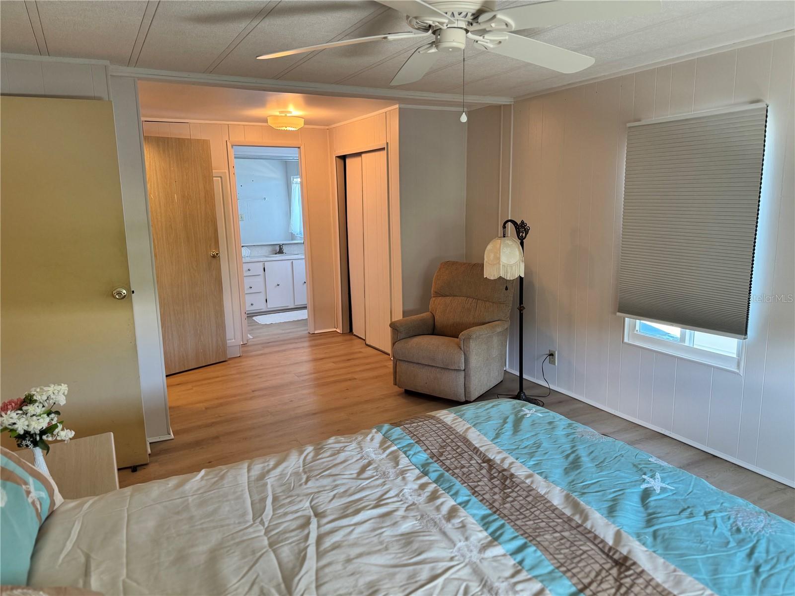 Image 21 of 46 For 1891 Englewood Road 45