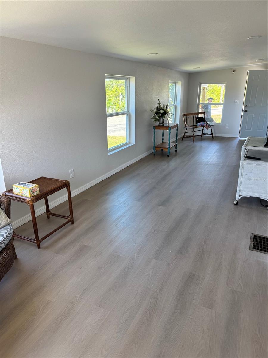 Image 29 of 46 For 1891 Englewood Road 45